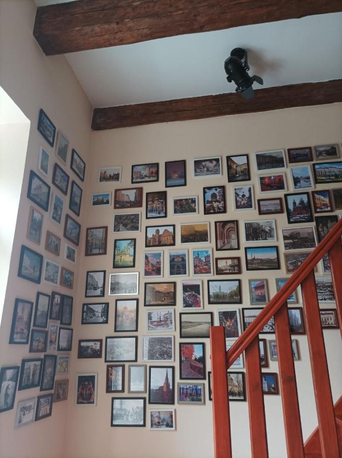 Chorni Vivtsy Chernivtsi Exterior foto